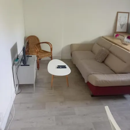 Cozy Retreat For 2 People * Dijon